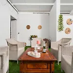 La Casa De Tina *
