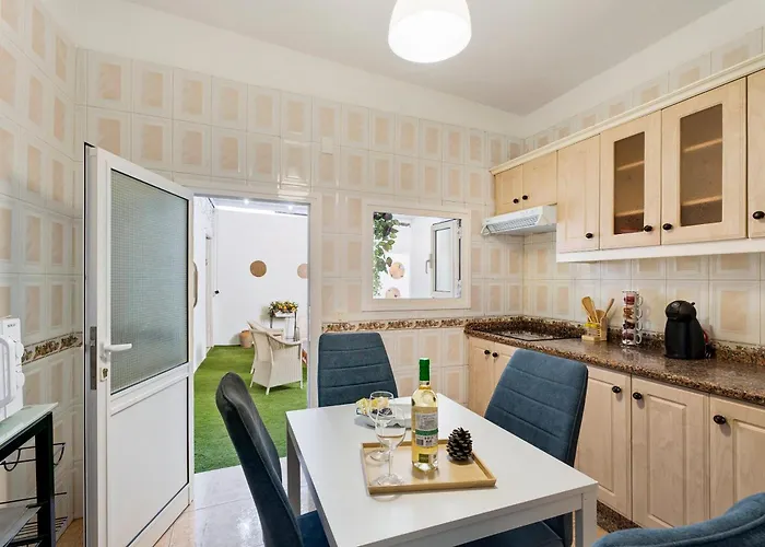 La Casa De Tina Playa de San Juan