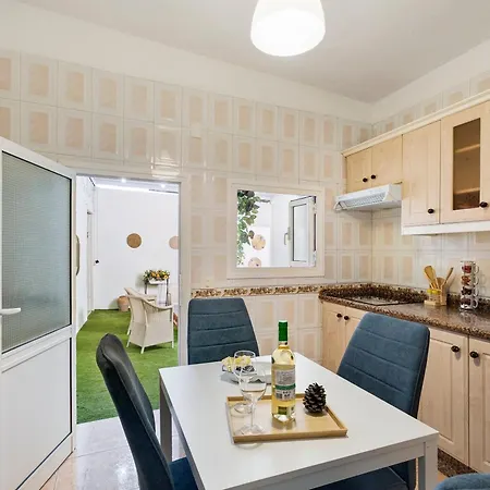 La Casa De Tina بيت للعطل